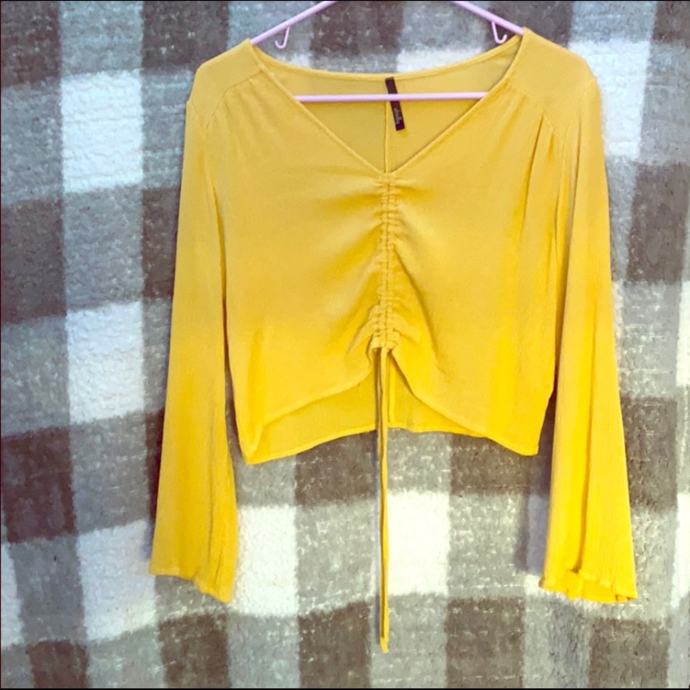 Yellow long sleeve middle ruched blouse
